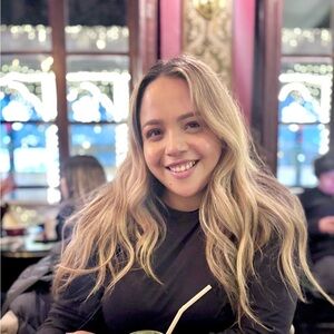 Meet your Posher, Helen